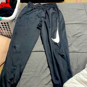 men’s nike sweatpants!